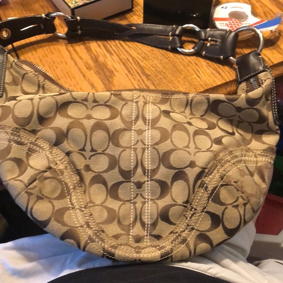Coach Handbags - Coach shoulder bag